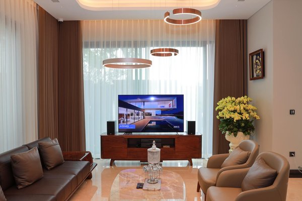 Les bons combinés luminaire et miroir dans la salle de bain